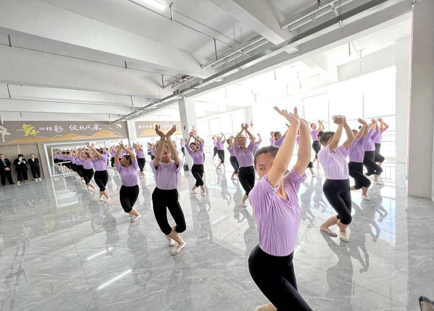  选择兰州幼师学校让你的前景更为广阔